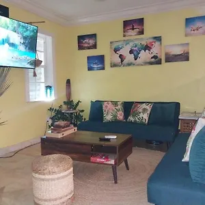 Private 2 Bedrooms & 2 Baths Near & Long Bay Beach. Holiday home Grace Bay